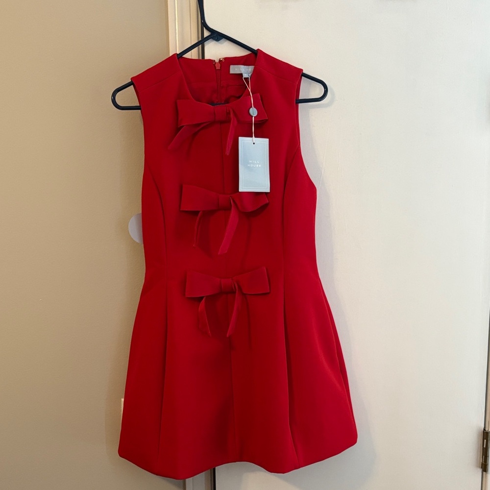 Elegant Red Bow-Accent Mini Dress